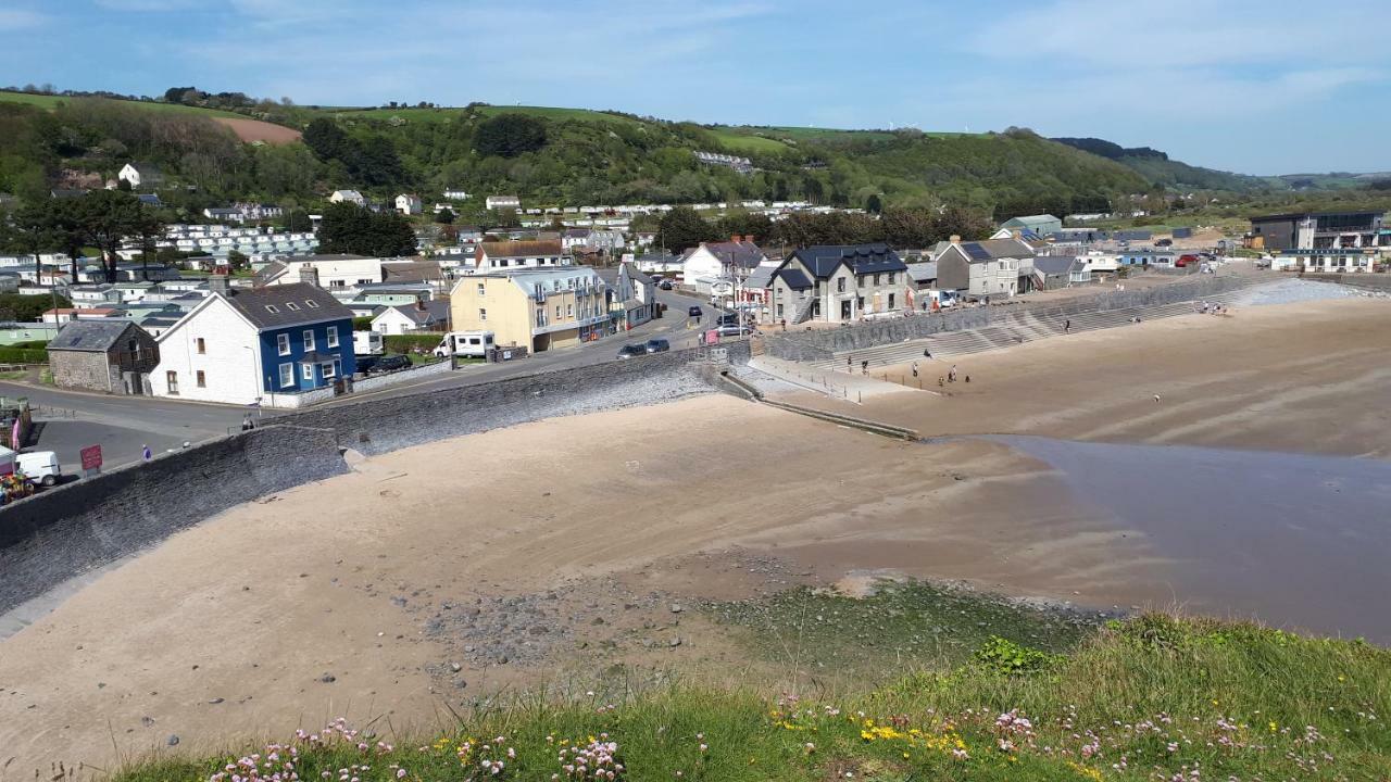 Pendine Sands Guest House Extérieur photo